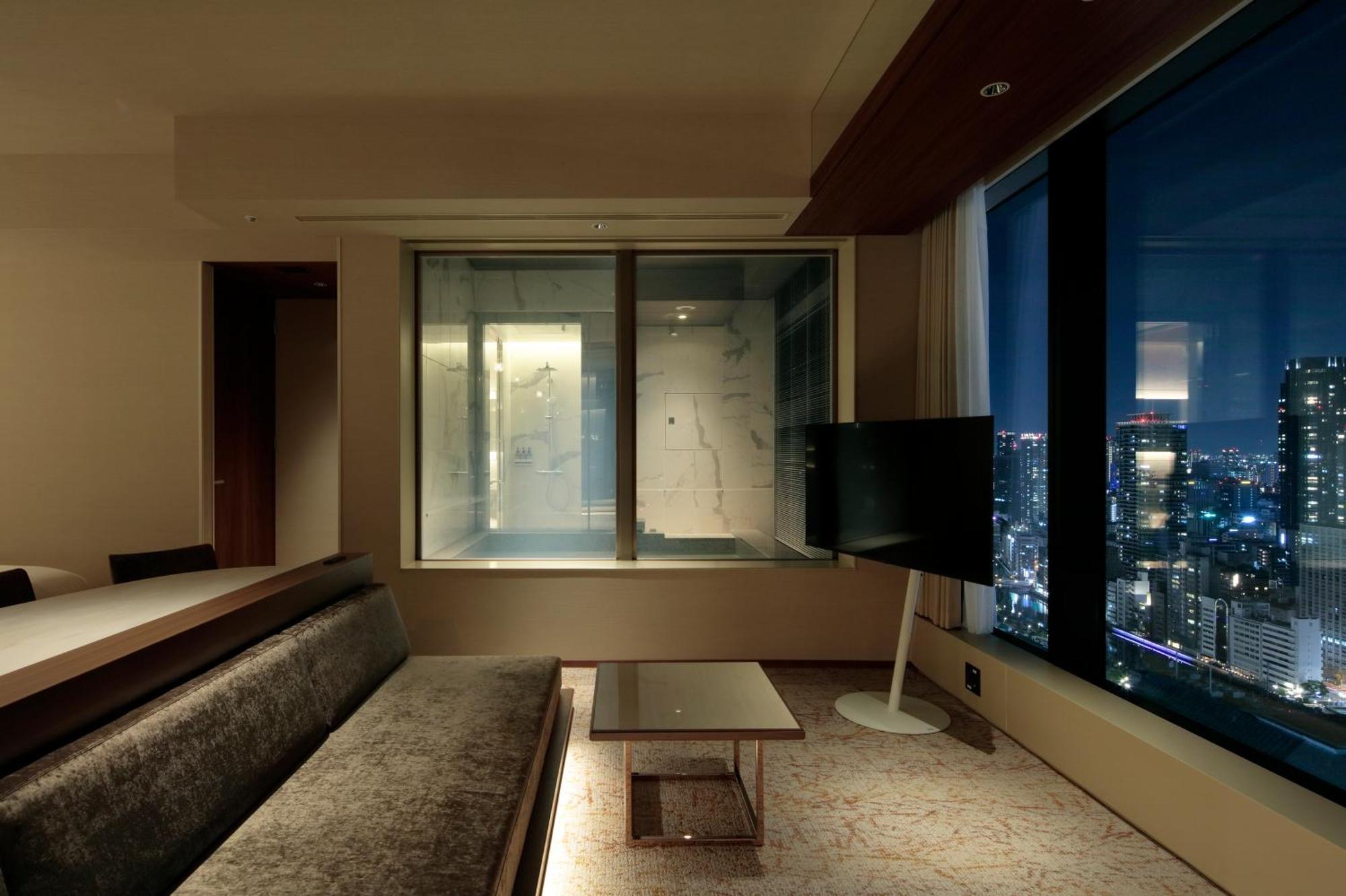 Candeo Hotels Osaka The Tower Экстерьер фото A room at the hotel