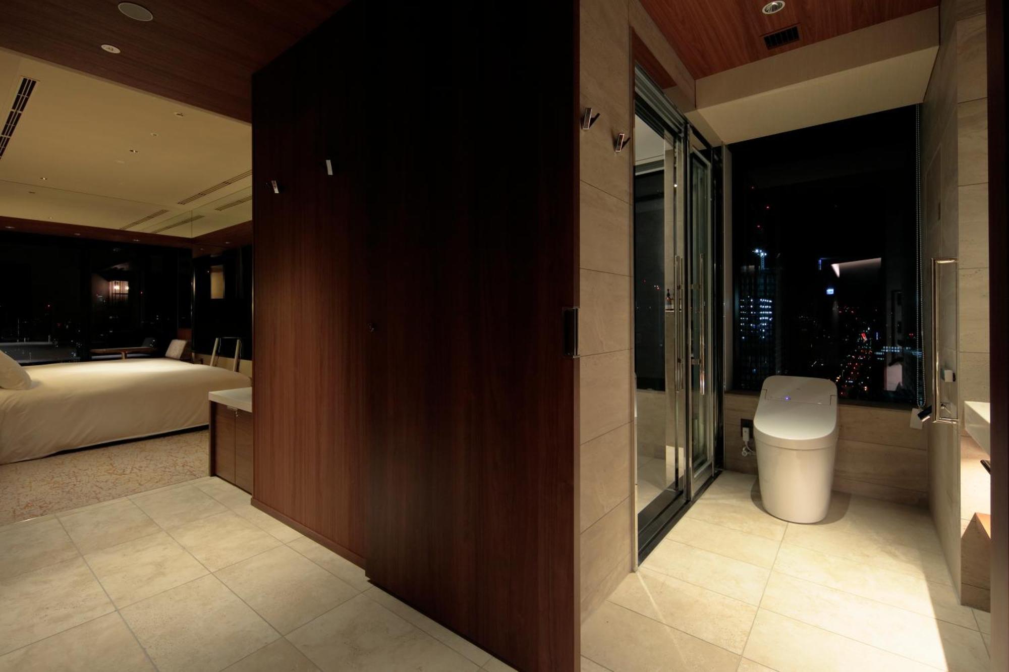 Candeo Hotels Osaka The Tower Номер фото A modern Japanese toilet