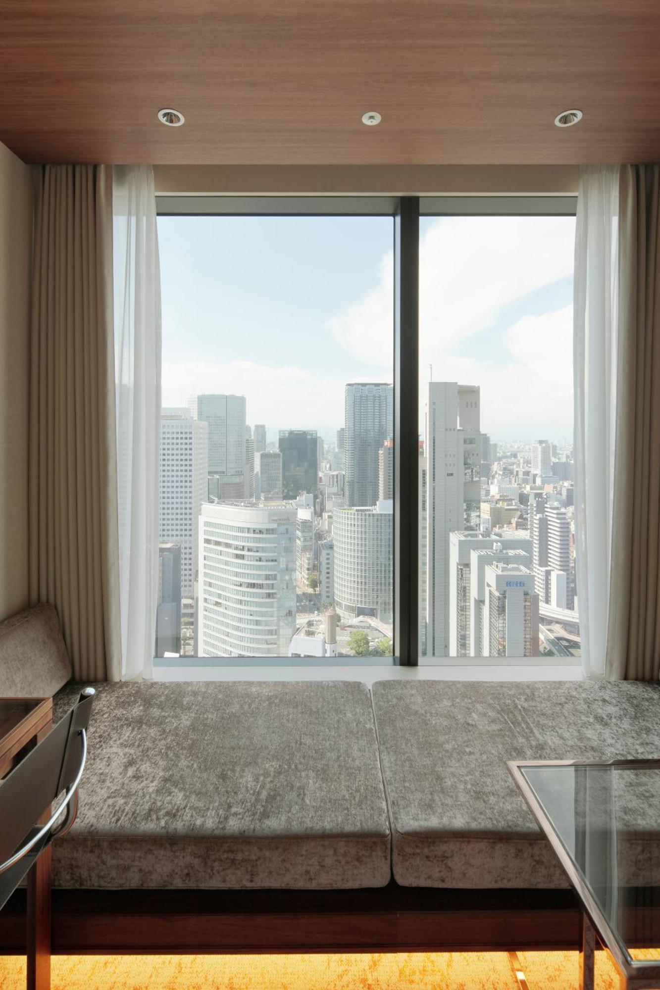 Candeo Hotels Osaka The Tower Номер фото View from a room