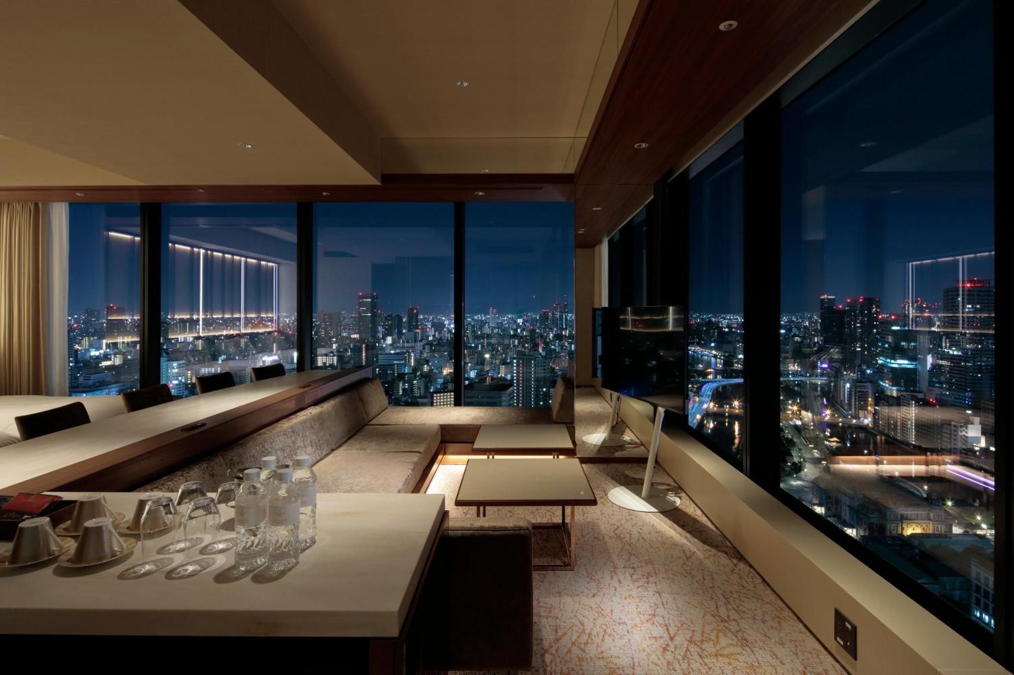 Candeo Hotels Osaka The Tower Экстерьер фото